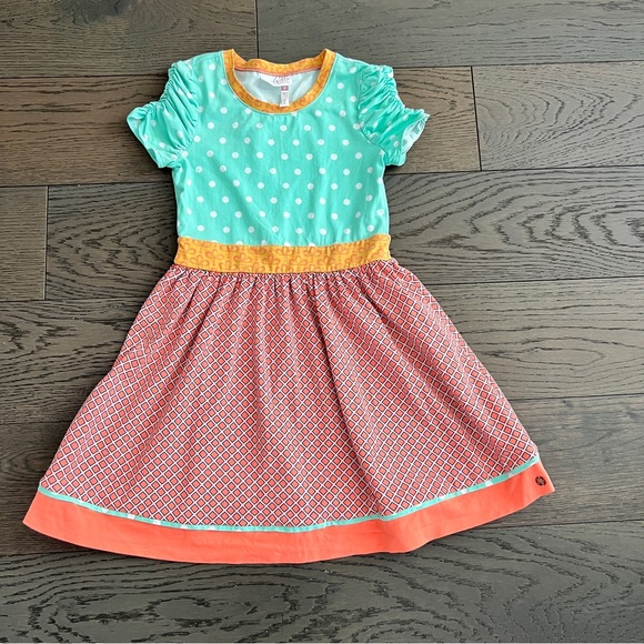 Girls 435 by Matilda Jane adorable dress with ruched sleeve detail - Picture 2 of 5